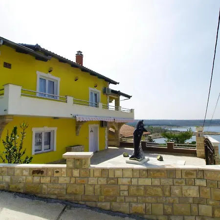 Anic-3 By Interhome Apartmán Anić