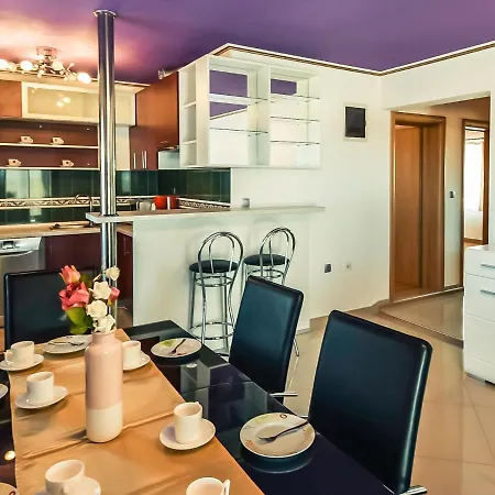 Anic-3 By Interhome Apartmán *